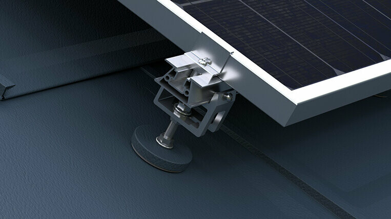 K vidění je solární montážní systém PREFA, který slouží pro uchycení fotovoltaických systémů na střechy PREFA