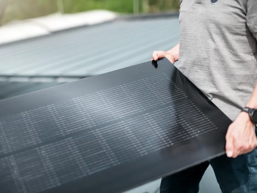 Detailní pohled na samostatný solární panel PREFALZ 